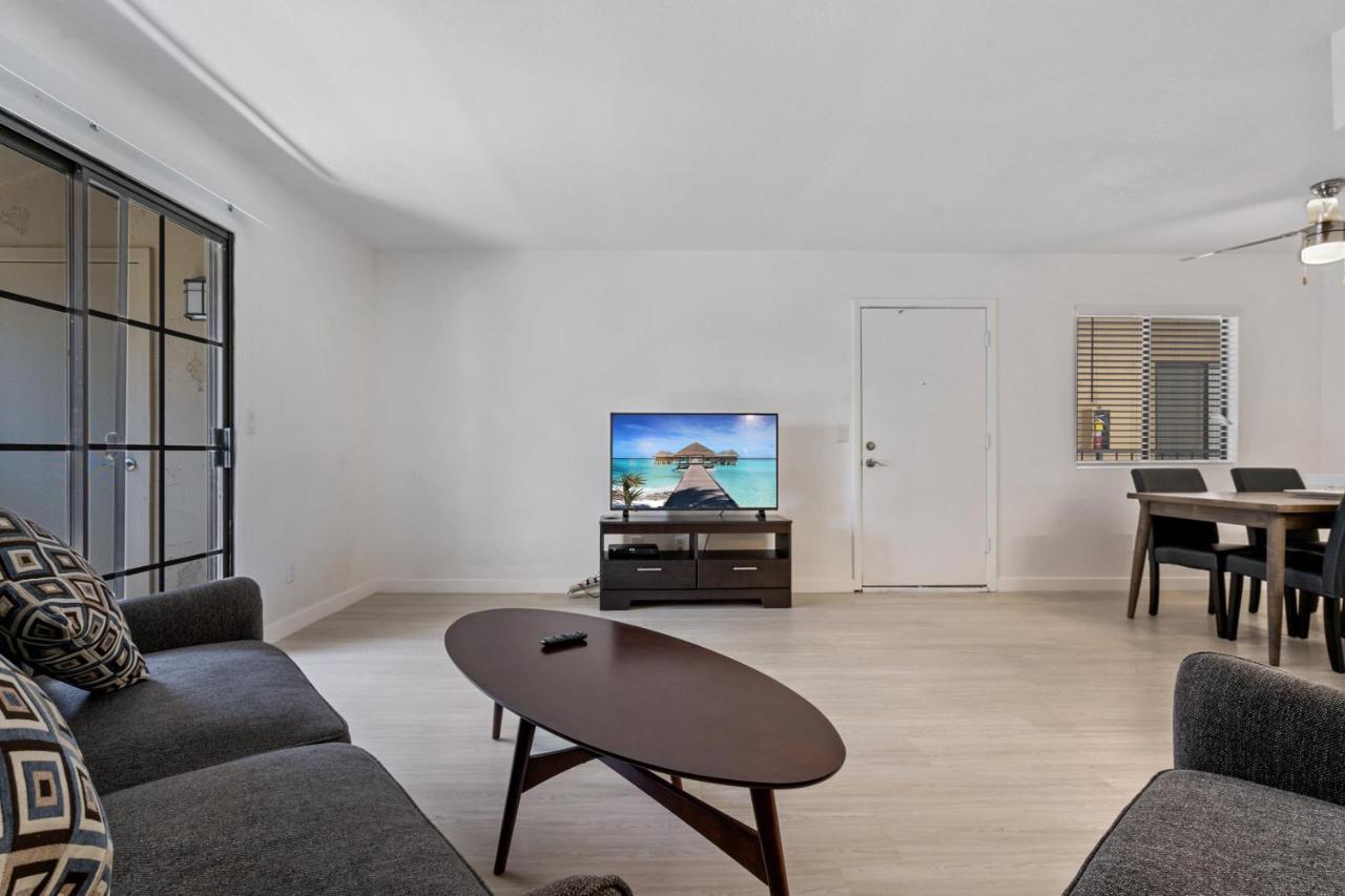 Newly Renovated 2Br Apartment W Pool By Stay Gia Финикс Екстериор снимка